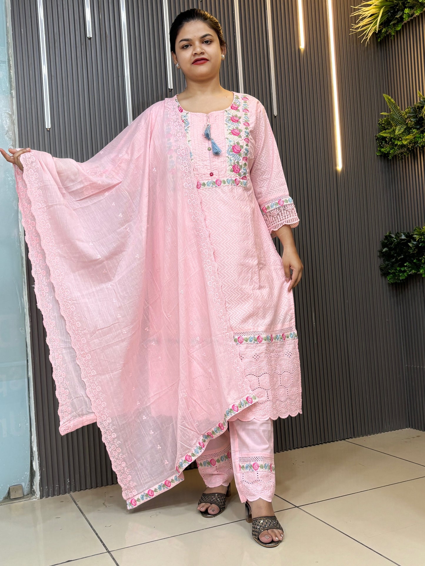 Pink thread embroidery cotton kurta set